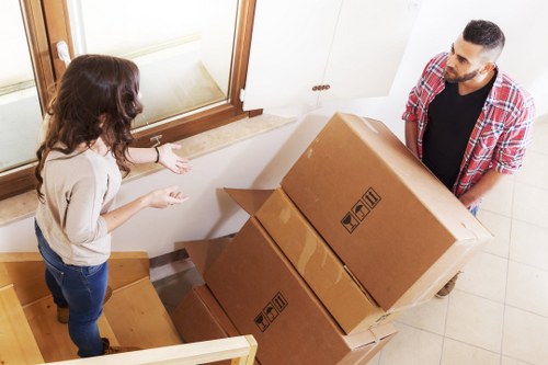 Review of service details during a man with van Clapham complaint